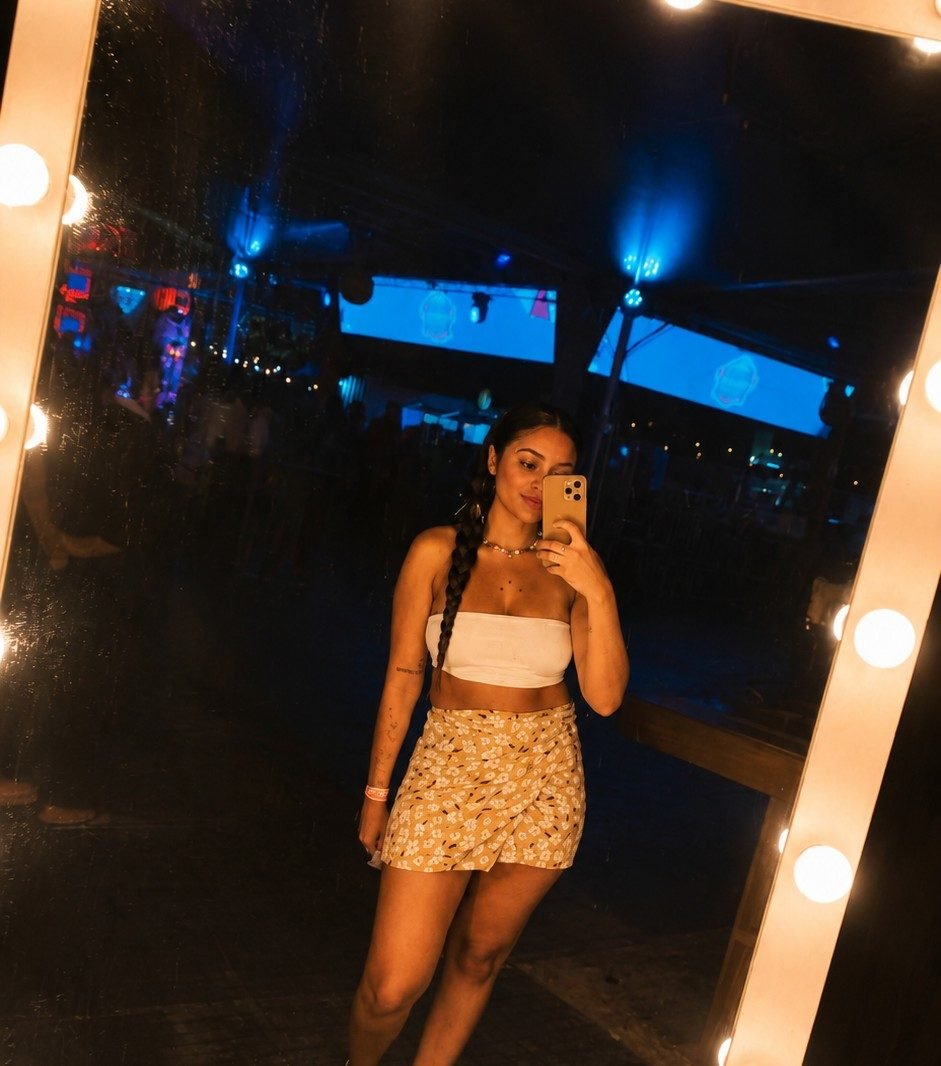 Laura — private photo