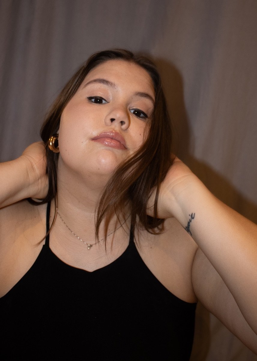 Adél , 23 — Sugar Baby in Budapešť
