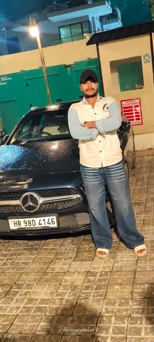 Mohit jediya , 18 — Sugar Daddy in Gurugram