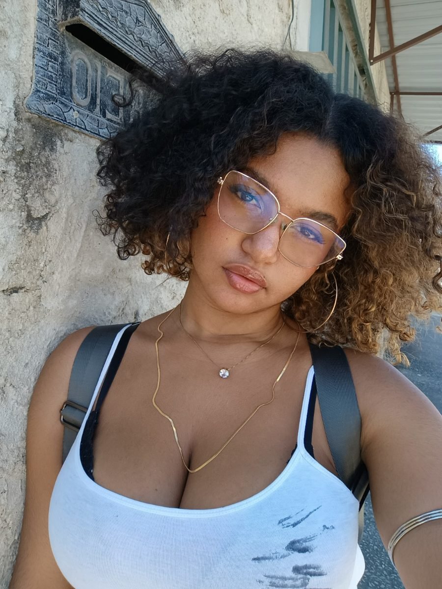 𝓢𝓪𝓻𝓪𝓱, 18 — Sugar Baby in Belo Horizonte