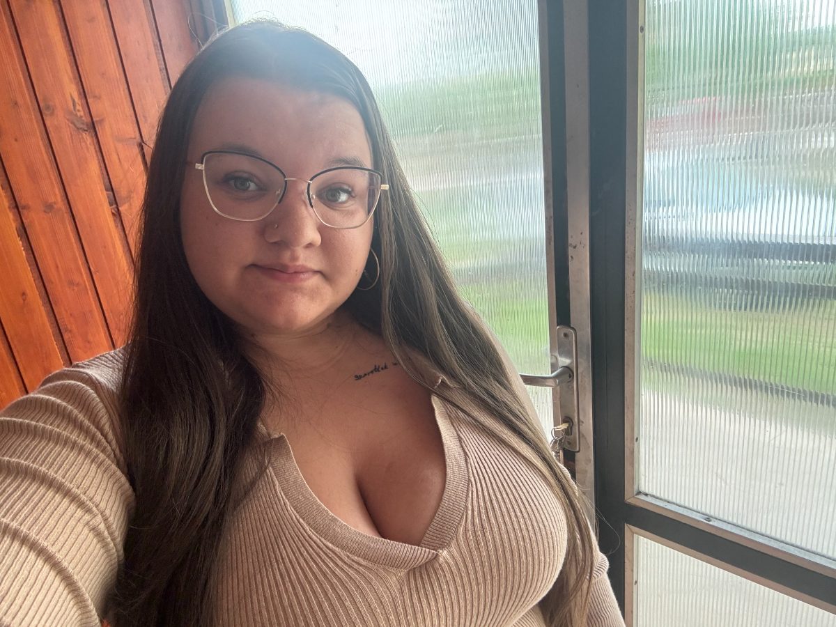 Évi, 22 — Sugar Baby in Fehérvár