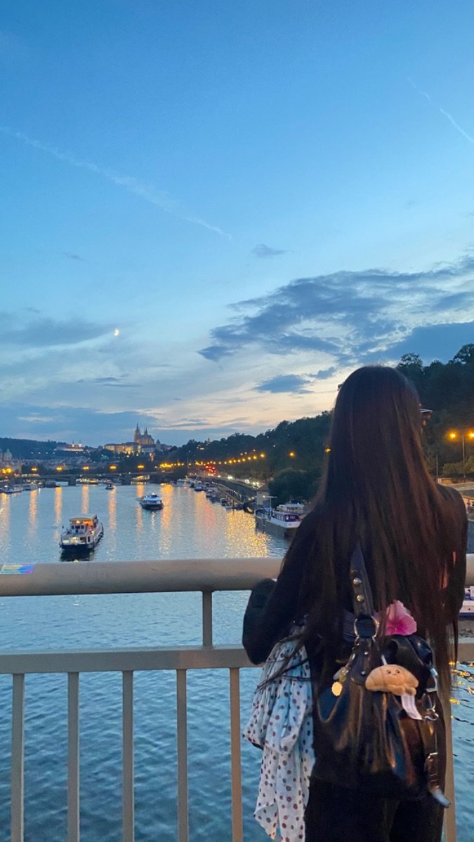 bunny — Sugar Baby in Praga