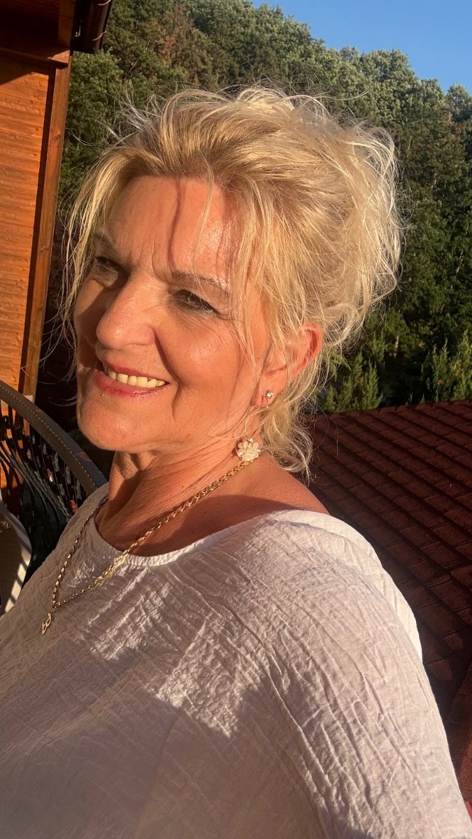 Babi — Sugar Baby in Budapest