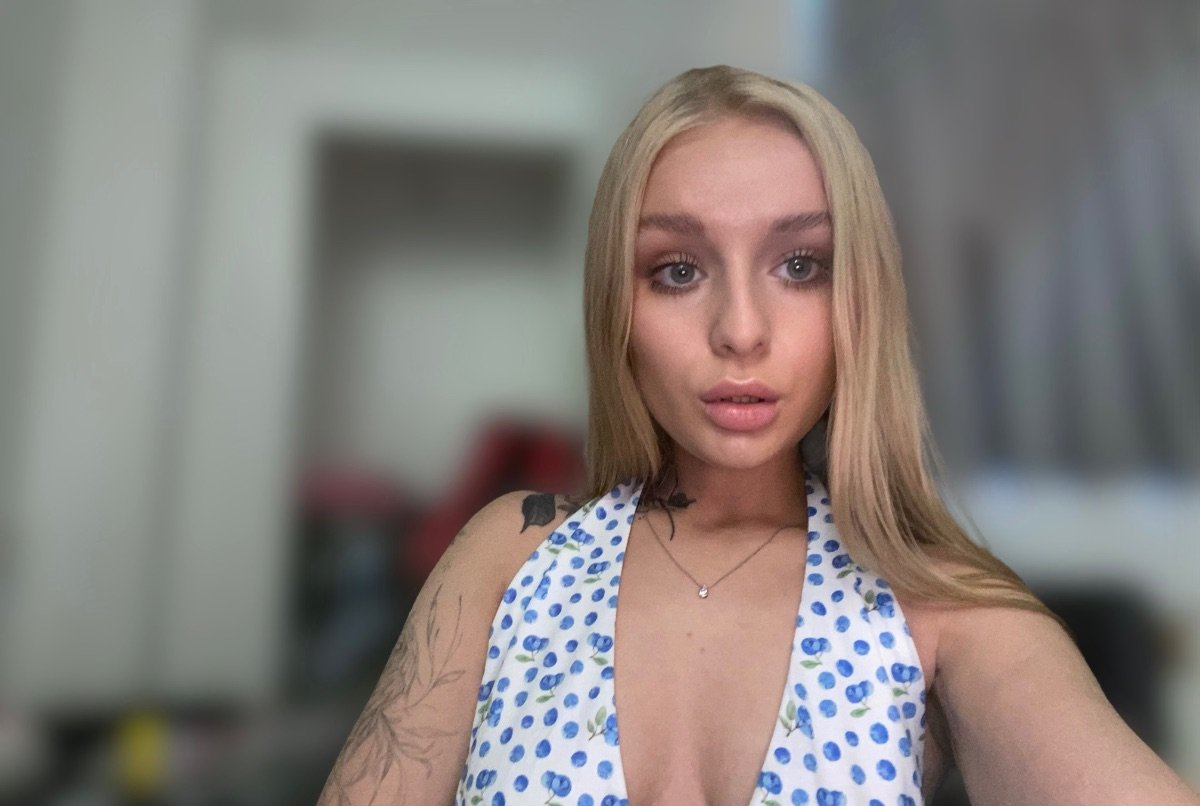 Karina — Sugar Baby in کی‌یف