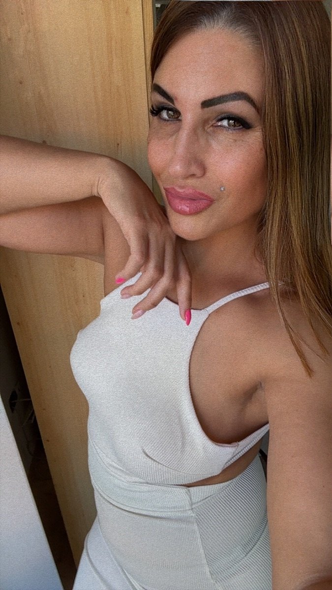 Kriszta — Sugar Baby in Szombathely