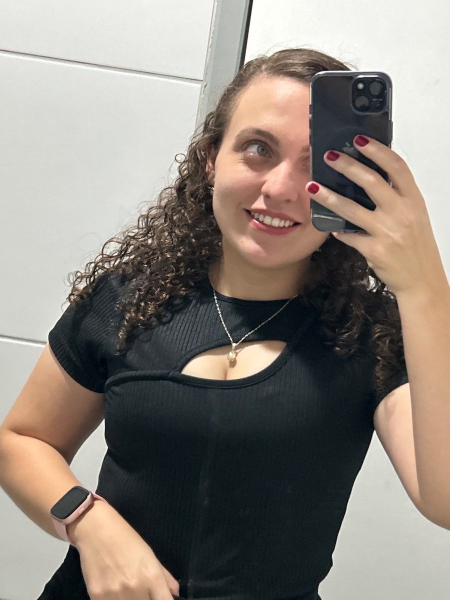 Beatriz — Sugar Baby in Recife