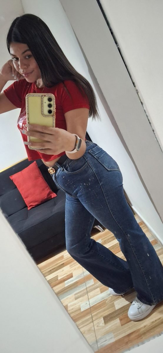 ViviV. — Sugar Baby in Bogotá